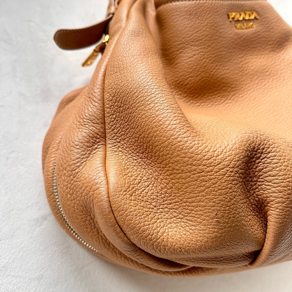 SOLD ❗️PRADA Vitello Daino Shoulder Bag Beige - Picture 8 of 15